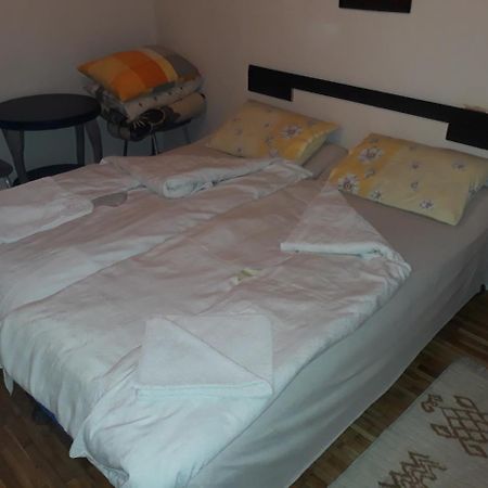 Villa Vrbena Buitenkant foto