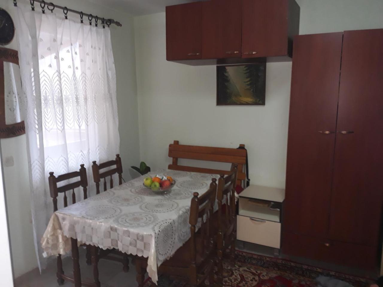 Villa Vrbena Buitenkant foto