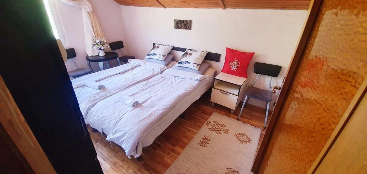 Villa Vrbena Buitenkant foto