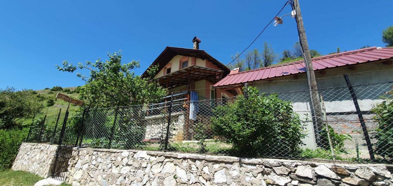 Villa Vrbena Buitenkant foto