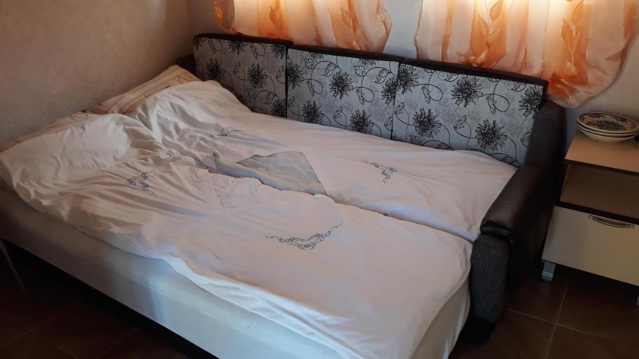 Villa Vrbena Buitenkant foto